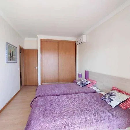 Апартаменты Less Than 2 Km From The - T3 Townhouse Гия