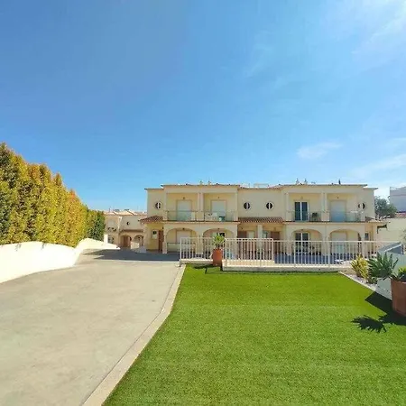 Apartamento Less Than 2 Km From The - T3 Townhouse Guia (Faro)